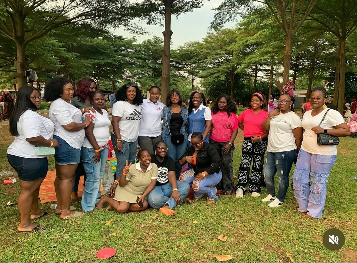 Unbroken Ladies Community hangout — group photo